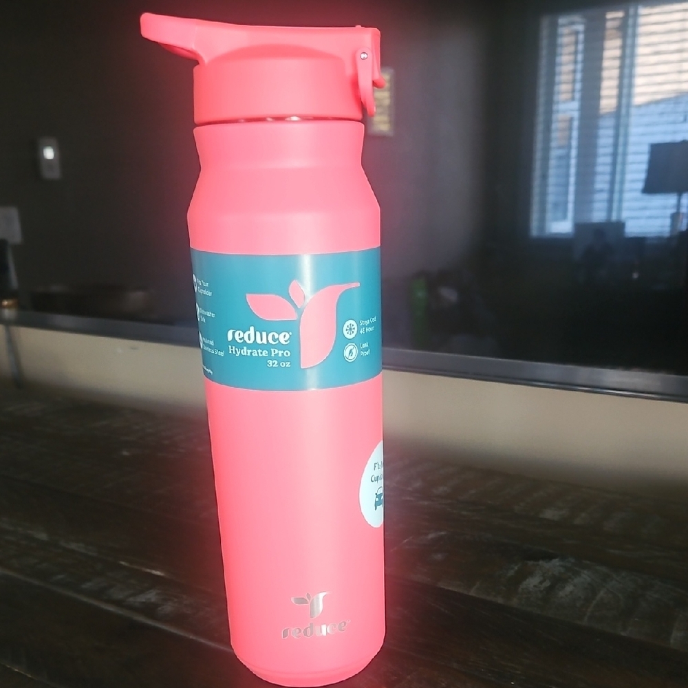 Reduce Hydrate Pro Pink Water Bottle 32 oz
